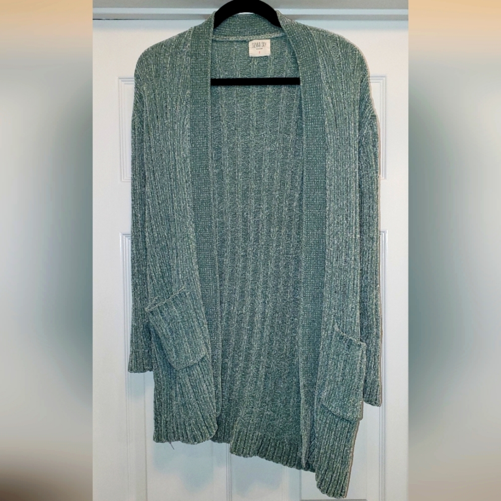 Beautiful light green super soft cardigan, women's small